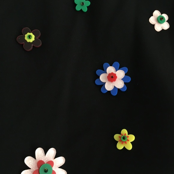 Milly Elanore blouse size 10 with button flower mod details - Picture 10 of 15